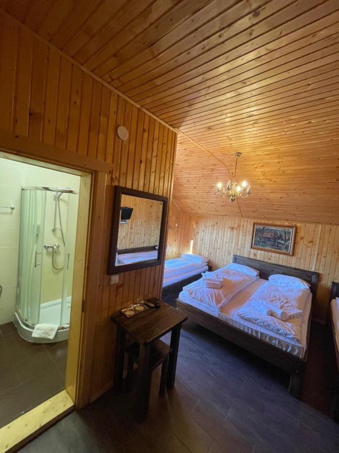 Villas By Vysche Neba Palyanytsya Exterior photo